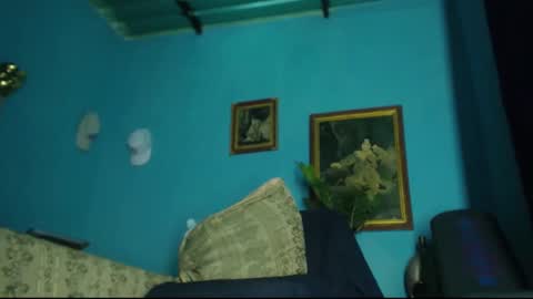 phlilloyhighclouds online show from December 2024 04:53:02 PM