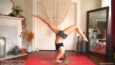 PHOENIX TAYLOR online show from December 2024 12:03:02 AM