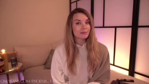 PHOENIX TAYLOR online show from January 2025 02:10:01 AM