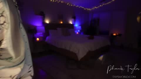 PHOENIX TAYLOR online show from November 2025 02:44:01 AM