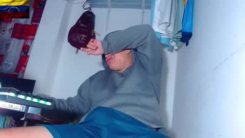 AdnierGnz online show from January 2026 01:38:01 PM