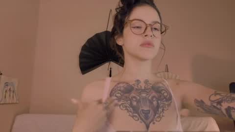 phoenixx_x online show from April 2026 02:51:02 AM