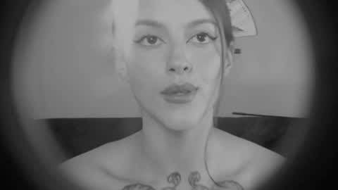 phoenixx_x online show from April 2026 03:02:01 AM