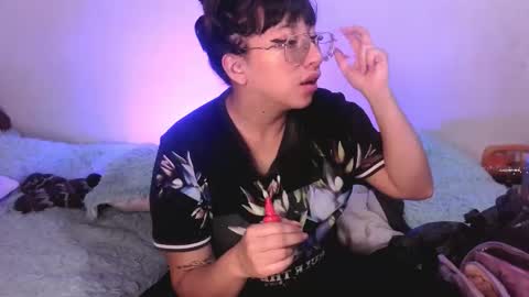 Snapshot of piafisher_ chatting on November 2025 01:52:02 AM PIA FISHER online show from November 2025 01:52:02 AM