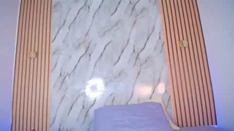 piagelvez_ online show from December 2025 02:40:02 AM