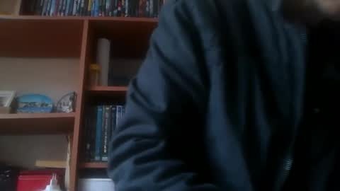 Snapshot of pichoun71 chatting on December 2024 10:38:02 AM pichoun71 online show from December 2024 10:38:02 AM