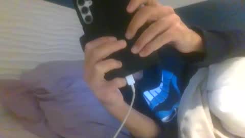 Snapshot of pichoun71 chatting on January 2025 07:04:01 PM pichoun71 online show from January 2025 07:04:01 PM