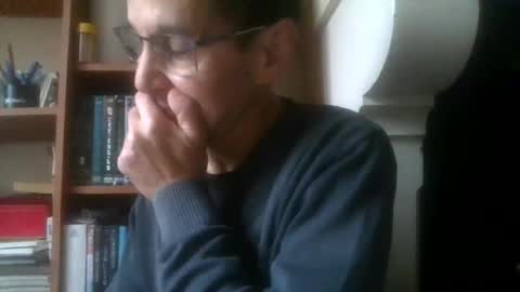 Snapshot of pichoun71 chatting on January 2025 11:23:02 AM pichoun71 online show from January 2025 11:23:02 AM