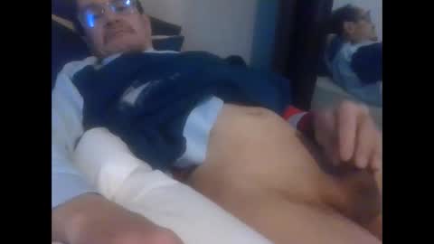 Snapshot of pichoun71 chatting on February 2025 07:38:02 AM pichoun71 online show from February 2025 07:38:02 AM