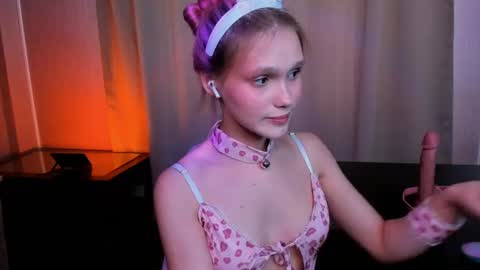 Adeline online show from June 2026 04:32:02 AM