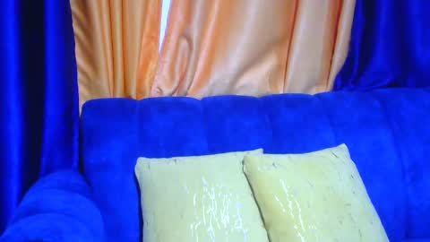 Snapshot of pickme60 chatting on February 2025 08:10:01 PM pickme60 online show from February 2025 08:10:01 PM