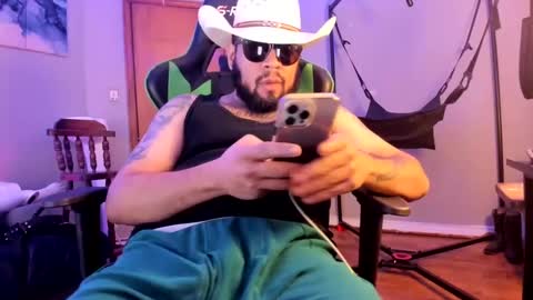 pierced_leather online show from December 2024 12:29:01 AM