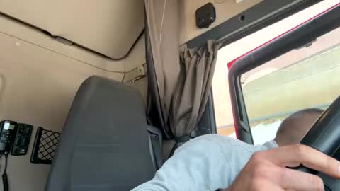 pierotu online show from October 2025 10:51:01 AM