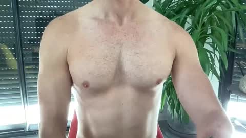 Snapshot of pierre81000 chatting on November 2025 11:32:01 AM pierre81000 online show from November 2025 11:32:01 AM