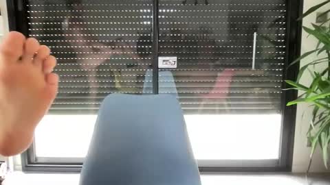 Snapshot of pierre81000 chatting on November 2025 12:44:02 PM pierre81000 online show from November 2025 12:44:02 PM