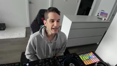 Snapshot of pierrefitch chatting on February 2025 02:22:02 PM Pierre Fitch online show from February 2025 02:22:02 PM