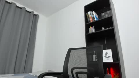 Snapshot of pierrevidal chatting on January 2025 11:43:02 PM Pierre online show from January 2025 11:43:02 PM