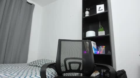 Snapshot of pierrevidal chatting on February 2025 12:41:01 AM Pierre online show from February 2025 12:41:01 AM