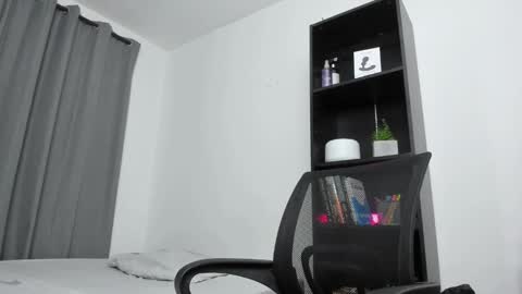 Snapshot of pierrevidal chatting on February 2025 01:08:02 PM Pierre online show from February 2025 01:08:02 PM