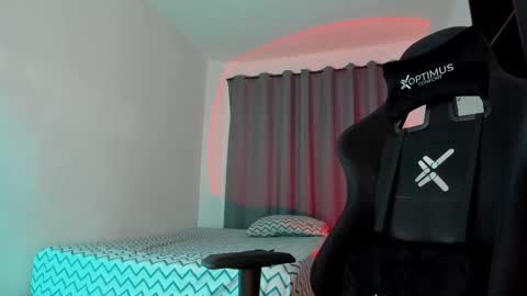 Snapshot of pierrevidal chatting on December 2025 12:37:02 AM Pierre online show from December 2025 12:37:02 AM