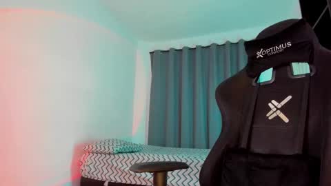 Pierre online show from December 2025 01:22:02 AM