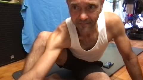 Snapshot of pierrohhh chatting on June 2026 06:47:02 AM pierrohhh online show from June 2026 06:47:02 AM