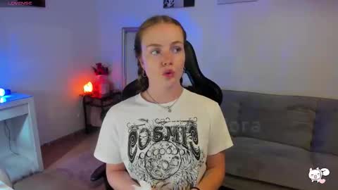 Snapshot of piinkpandora chatting on September 2025 04:42:01 PM PiinkPandora online show from September 2025 04:42:01 PM