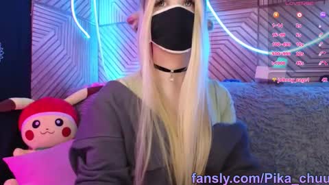 Snapshot of pika_pikaa chatting on September 2025 10:36:01 PM Sonya online show from September 2025 10:36:01 PM