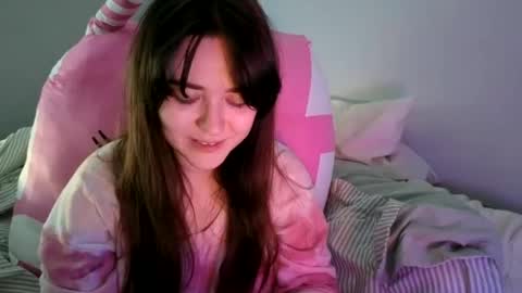 Snapshot of pillogoddess chatting on June 2026 02:20:01 AM PilloGoddess online show from June 2026 02:20:01 AM