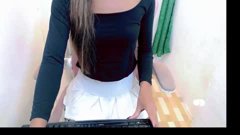 alexa online show from November 2025 02:43:02 PM