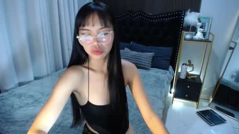 Snapshot of pinay_slutx chatting on March 2025 05:49:01 PM dee online show from March 2025 05:49:01 PM