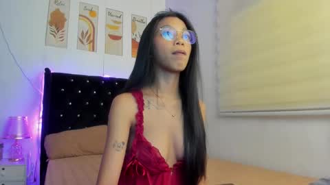 Snapshot of pinay_xpress chatting on September 2025 08:41:02 AM TINA online show from September 2025 08:41:02 AM