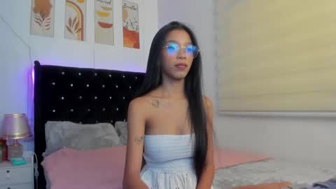 Snapshot of pinay_xpress chatting on November 2025 08:13:01 AM TINA online show from November 2025 08:13:01 AM