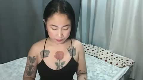 yumie  online show from April 2026 11:54:02 AM