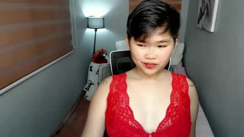 Snapshot of pinayprincesslyn chatting on January 2025 12:07:02 PM Lyn the Lesbian online show from January 2025 12:07:02 PM