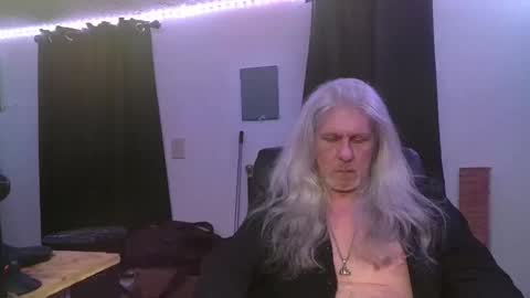 Snapshot of pincoffin chatting on November 2025 05:30:02 AM Pincoffin online show from November 2025 05:30:02 AM