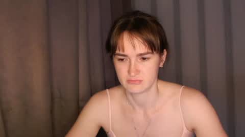 Snapshot of pineapple__mood chatting on June 2026 06:11:02 AM online show from June 2026 06:11:02 AM