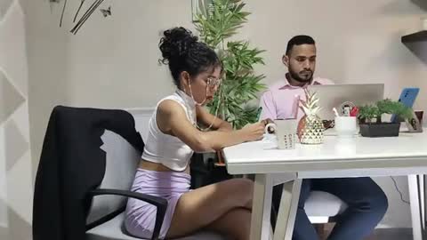 Snapshot of pineappleflipped chatting on June 2026 05:28:02 PM pineappleflipped online show from June 2026 05:28:02 PM