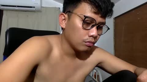 pingkoy0517 online show from April 2026 11:08:02 AM