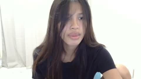 Snapshot of pink_bubbles011 chatting on June 2026 08:34:02 AM pink_bubbles011 online show from June 2026 08:34:02 AM