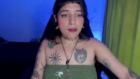 weedcandy ig y twitter xpink dustt online show from February 2025 12:30:01 AM