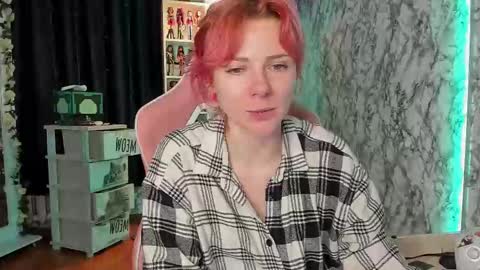 Snapshot of pink_ss chatting on December 2025 11:08:01 AM Saly online show from December 2025 11:08:01 AM