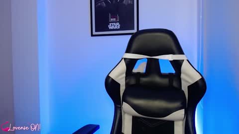 Snapshot of pinkcatlive chatting on December 2024 10:16:02 PM Emily online show from December 2024 10:16:02 PM