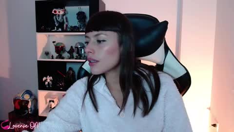 Snapshot of pinkcatlive chatting on March 2025 10:21:02 PM Emily online show from March 2025 10:21:02 PM