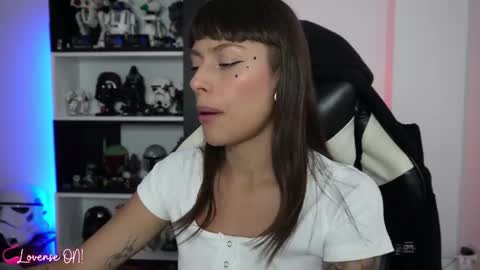 Snapshot of pinkcatlive chatting on December 2025 07:18:01 PM Emily online show from December 2025 07:18:01 PM