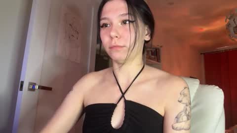 Snapshot of pinkdollylovv chatting on October 2025 09:37:01 PM pinkdollylovv online show from October 2025 09:37:01 PM