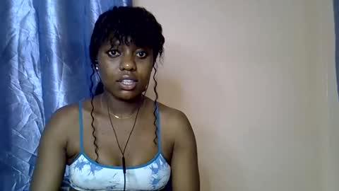 Snapshot of pinkie_bubbles chatting on February 2026 08:07:01 PM Shazz online show from February 2026 08:07:01 PM