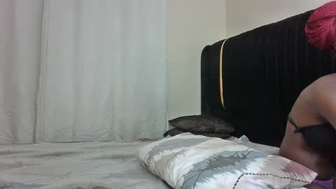 Pinkie online show from February 2025 07:37:01 AM