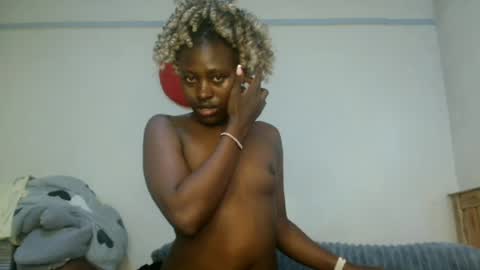 Snapshot of pinklover2003 chatting on June 2026 10:58:01 AM Serena online show from June 2026 10:58:01 AM