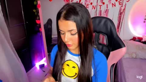 Sarah .. online show from February 2025 07:58:02 AM